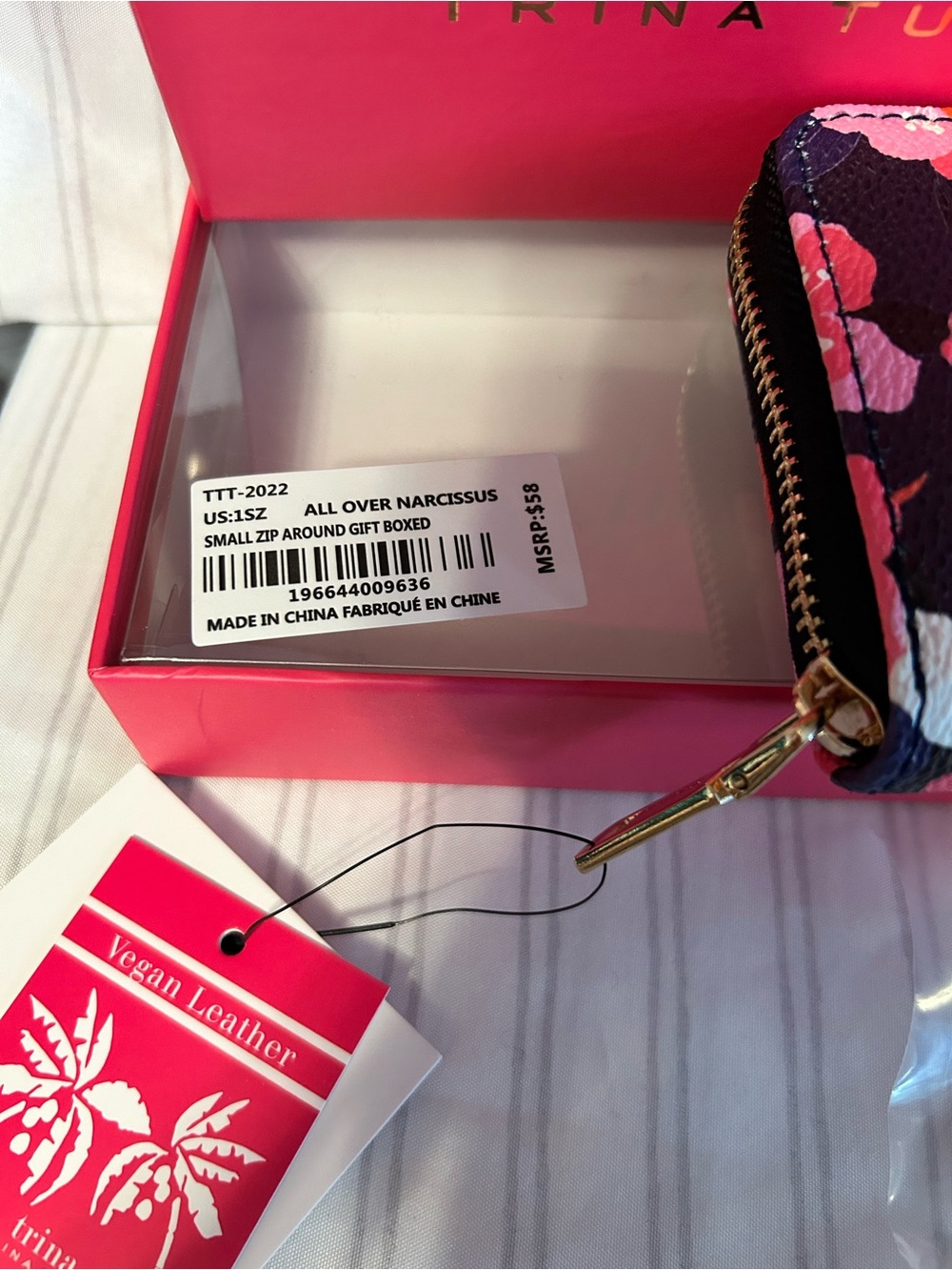 Trina Turk Floral Zip Wallet - Pink & Black New in Box with tags - Picture 2 of 5